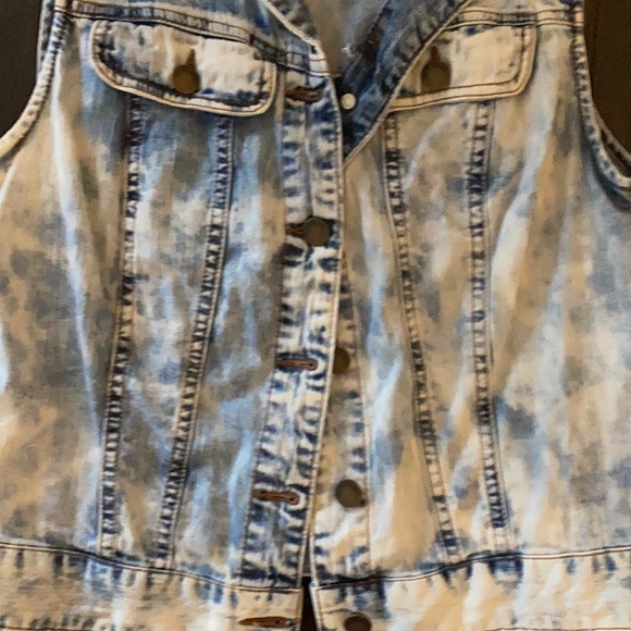 Forever 21 Denim vest size M - Picture 3 of 4
